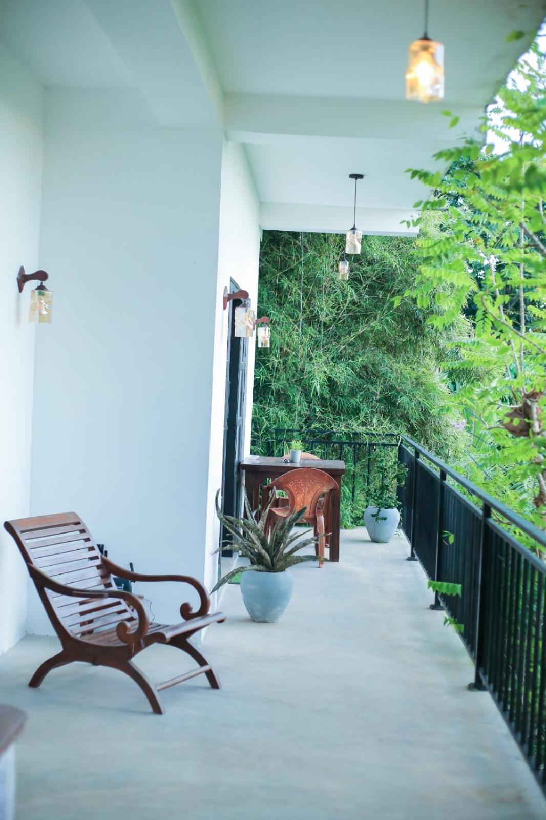 Mountain Relax Inn Weligama Extérieur photo