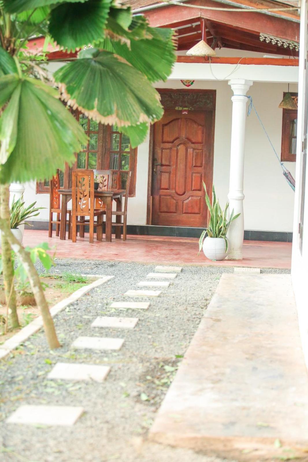Mountain Relax Inn Weligama Extérieur photo