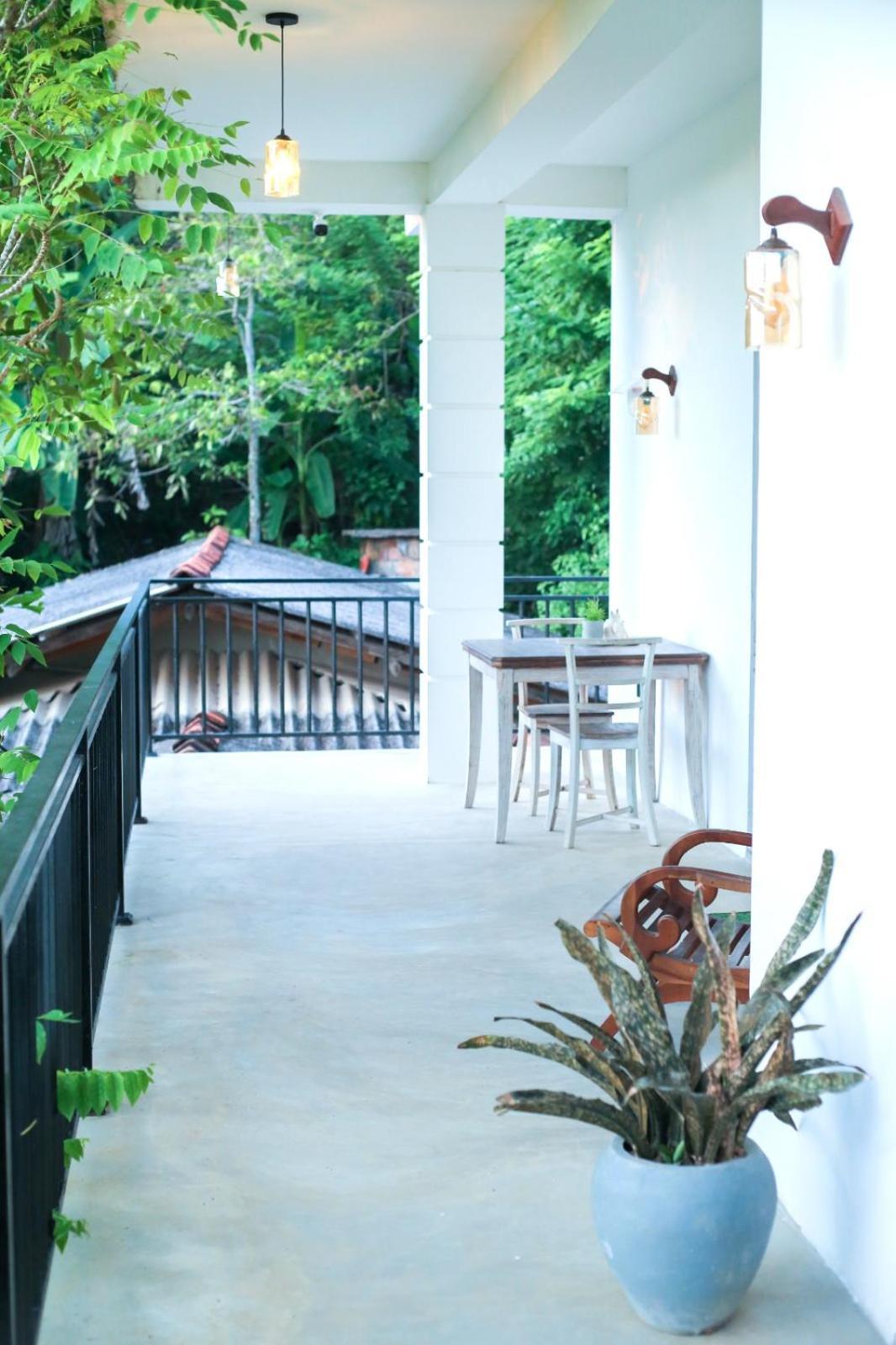 Mountain Relax Inn Weligama Extérieur photo