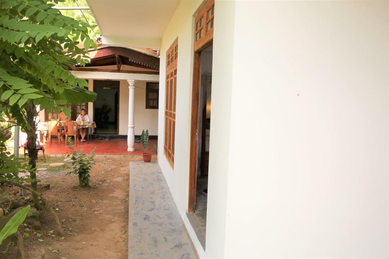 Mountain Relax Inn Weligama Extérieur photo